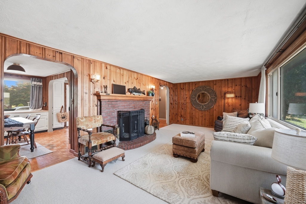 82 W Road Longmeadow, MA 01106 - Photo 14 of 40 Gallery Image 14