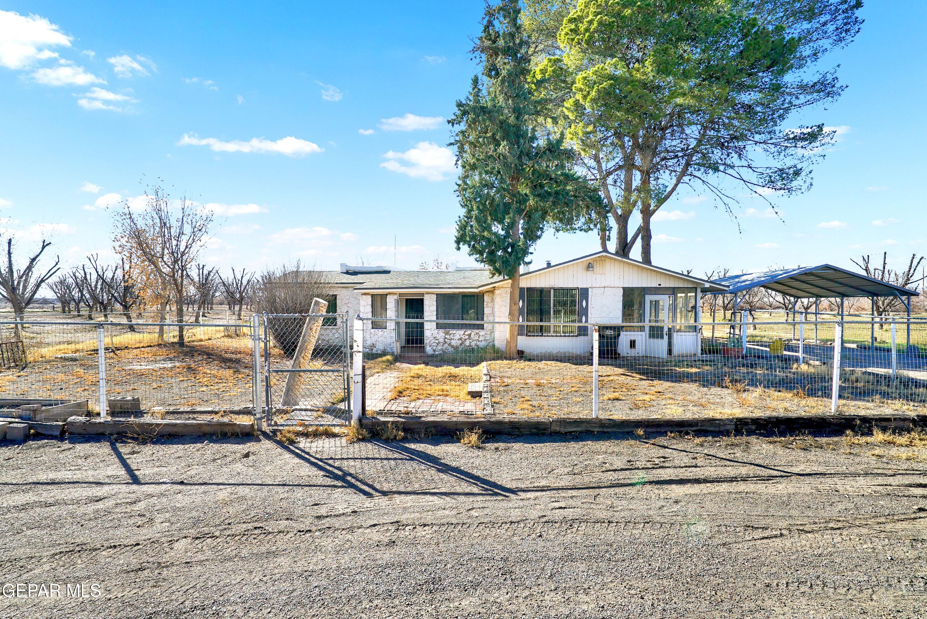 1501 Highway 28 Anthony, NM 88021 - Photo 41 of 44 DSC07529