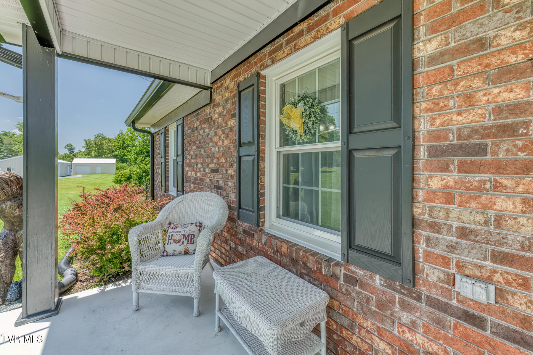 309 V I Ranch Road Bristol, TN 37620 - Photo 4 of 61 309 V I Ranch Rd-4