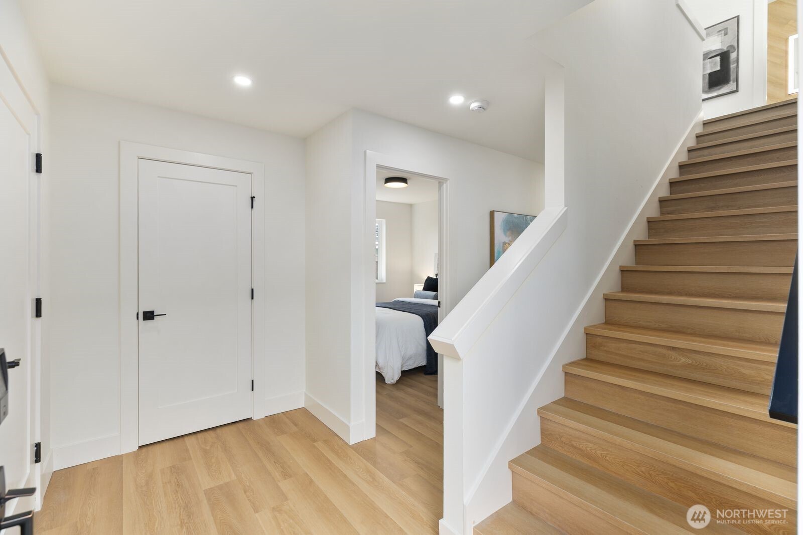933 North 87th Street Seattle, WA 98103 - Photo 3 of 38