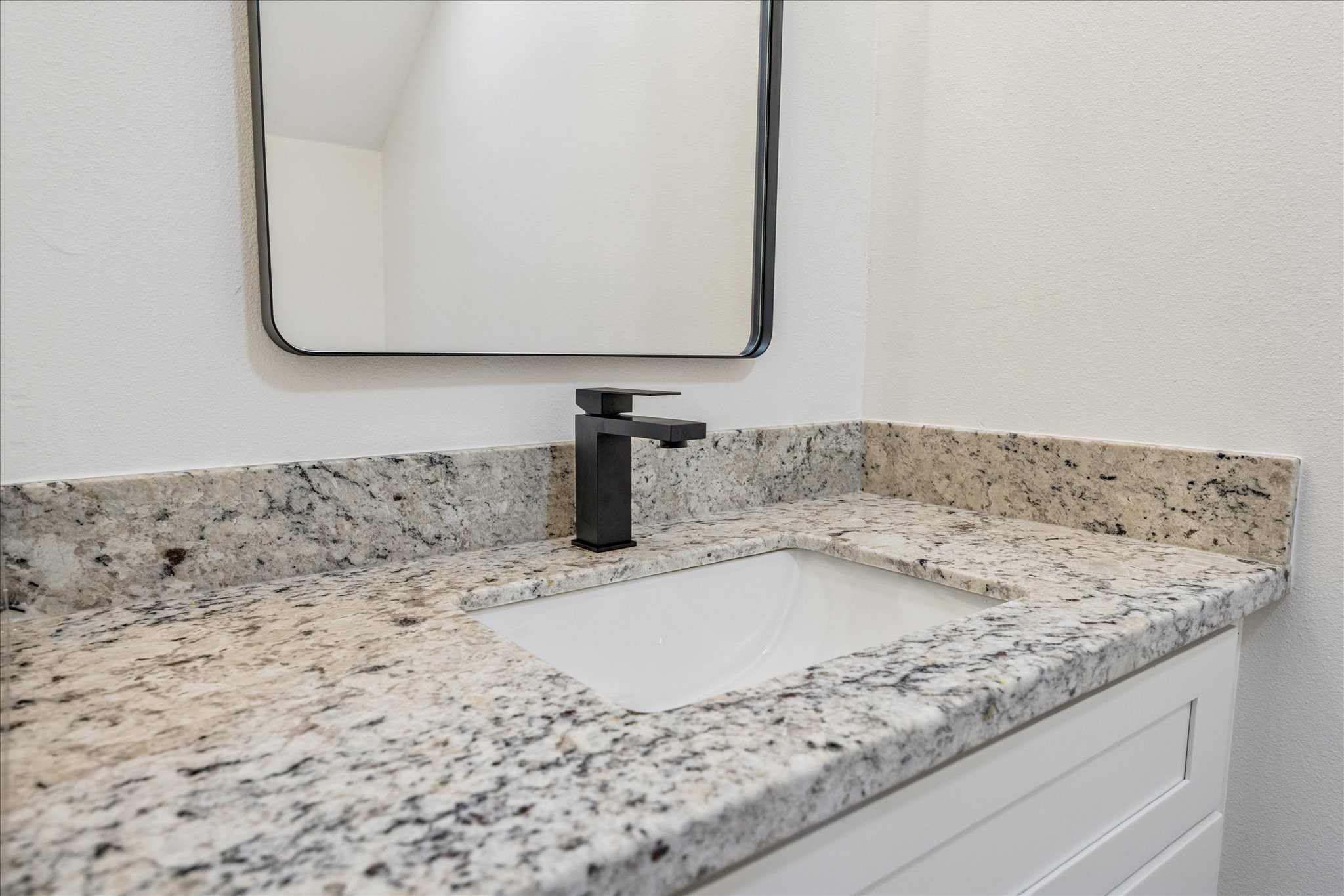 9913 Porto Rico Road, Unit B Houston, TX 77041 - Photo 23 of 34