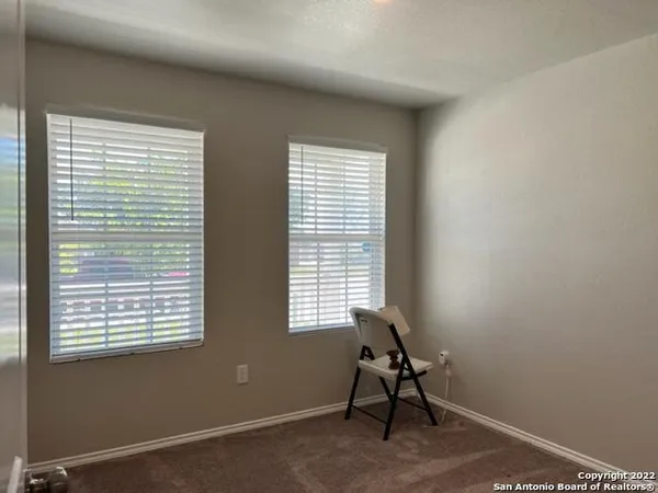 $1,625 | 10258 Robbins Creek, San Antonio, TX 78245