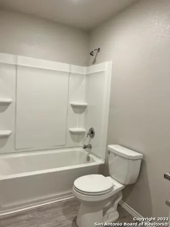 $1,625 | 10258 Robbins Creek, San Antonio, TX 78245