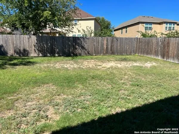 $1,625 | 10258 Robbins Creek, San Antonio, TX 78245