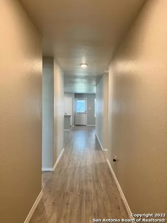 $1,625 | 10258 Robbins Creek, San Antonio, TX 78245