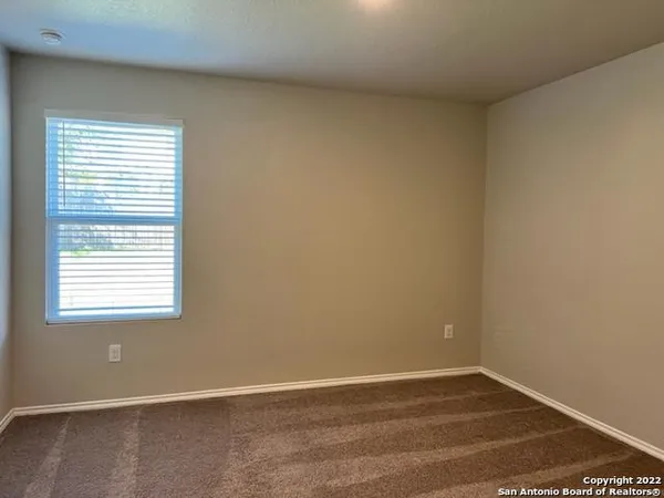$1,625 | 10258 Robbins Creek, San Antonio, TX 78245