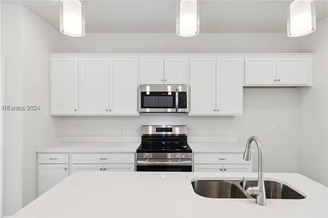 $299,000 | 47 Silver Street, Unit 102, Ridgeland, SC 29936