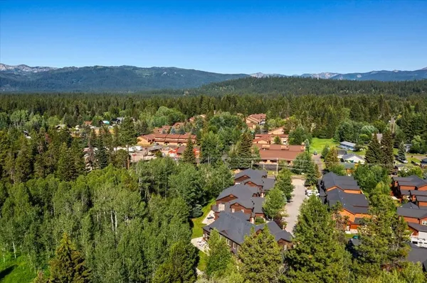 $1,372,000 | 622 Blue Water Circle, McCall, ID 83638