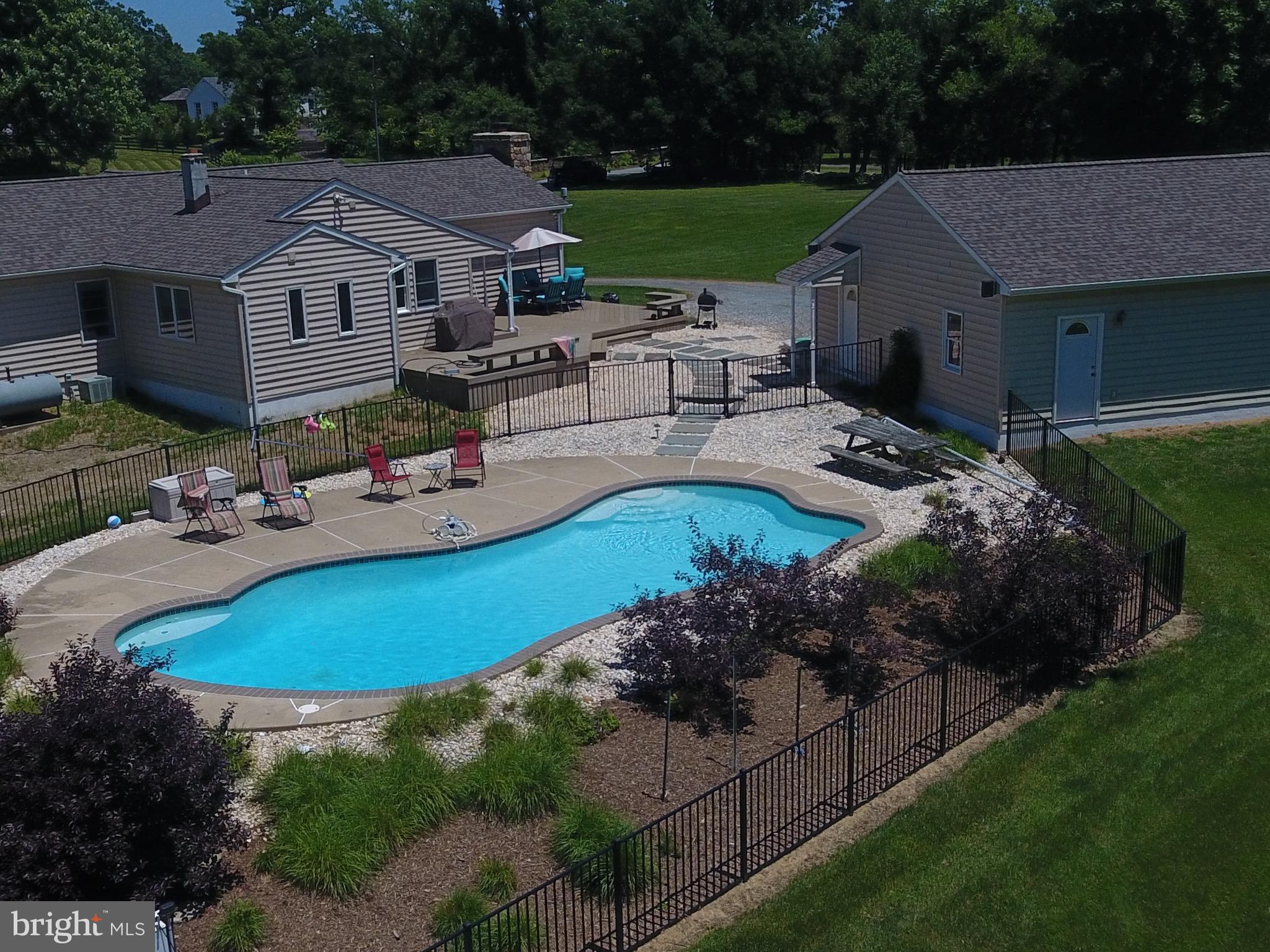 34759 Bloomfield Road Round Hill, VA 20141 - Photo 28 of 28 GREAT OUTDOOR SPACE, POOL
