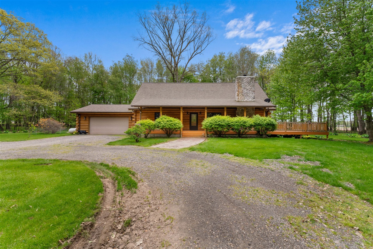 12215 Goffe Road Jonesville, MI 49250 - Photo 3 of 64