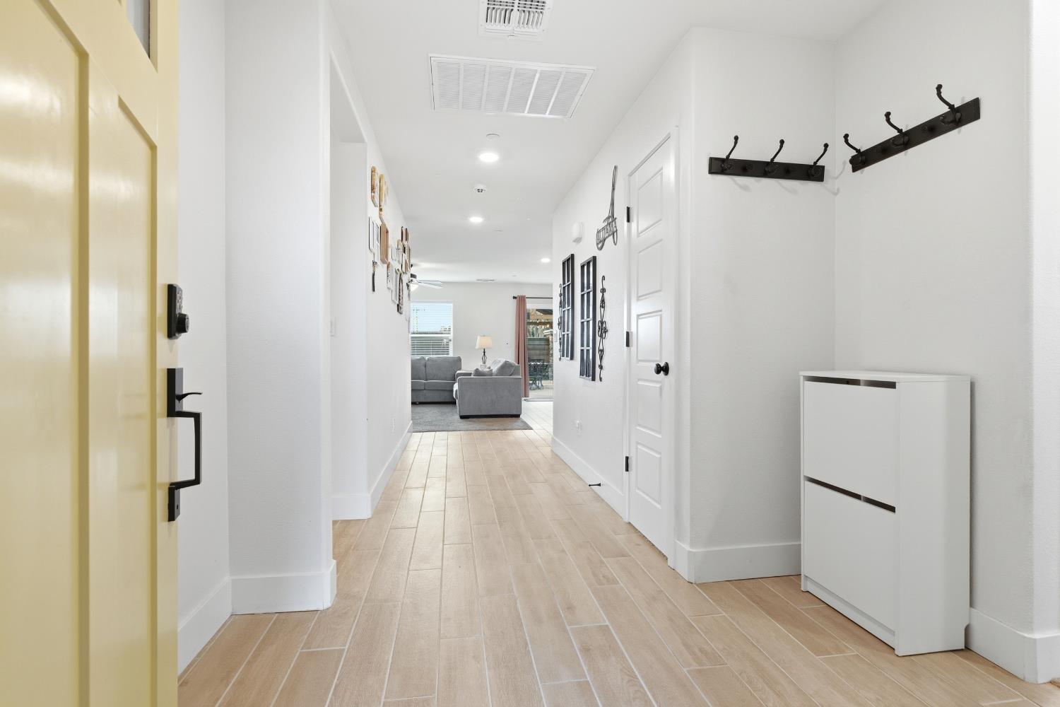 2140 Redding Way Atwater, CA 95301 - Photo 5 of 24