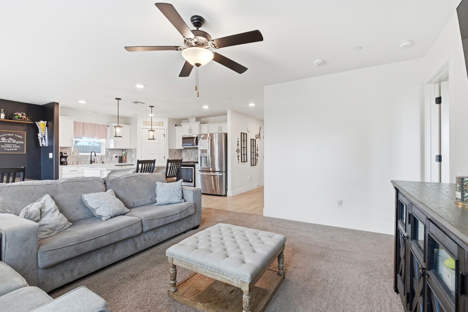 2140 Redding Way Atwater, CA 95301 - Photo 7 of 24