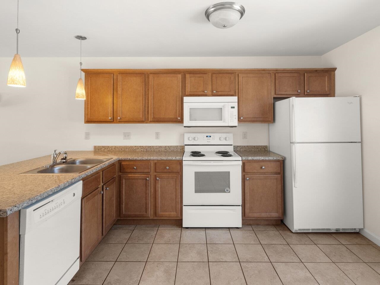 107 John Fay Road, Unit 206 South Burlington, VT 05403 - Photo 4 of 18 Gallery Image 4