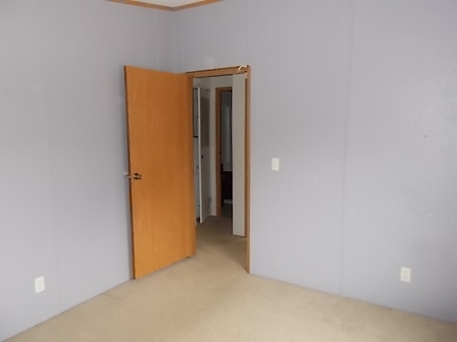 209 Lime Kiln Road Huntington, IN 46750 - Photo 3 of 12 Gallery Image 3