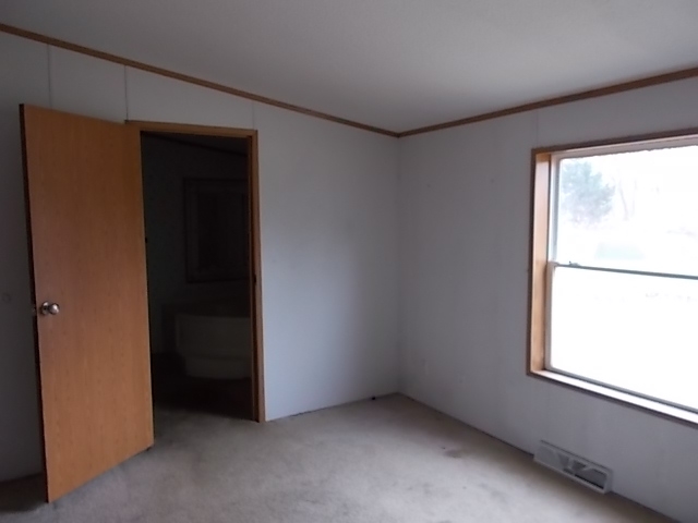 209 Lime Kiln Road Huntington, IN 46750 - Photo 10 of 12 Gallery Image 10