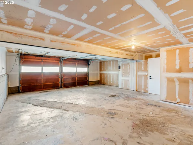 $639,900 | 12942 Northeast Morris Street, Portland, OR 97230