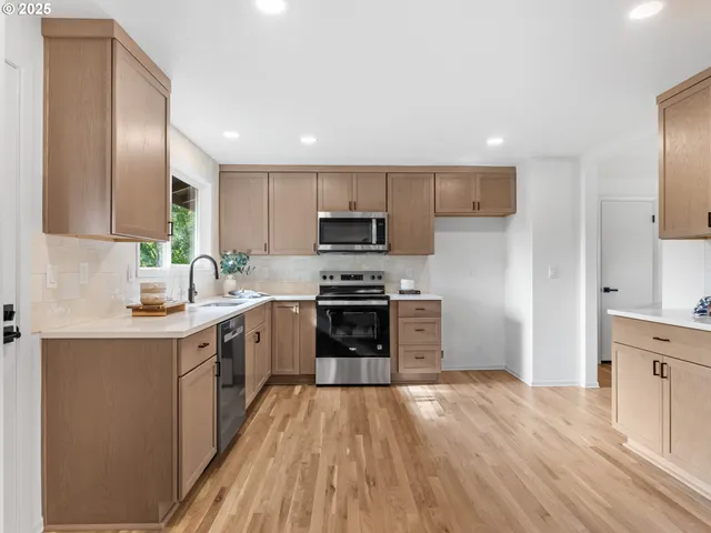 $639,900 | 12942 Northeast Morris Street, Portland, OR 97230