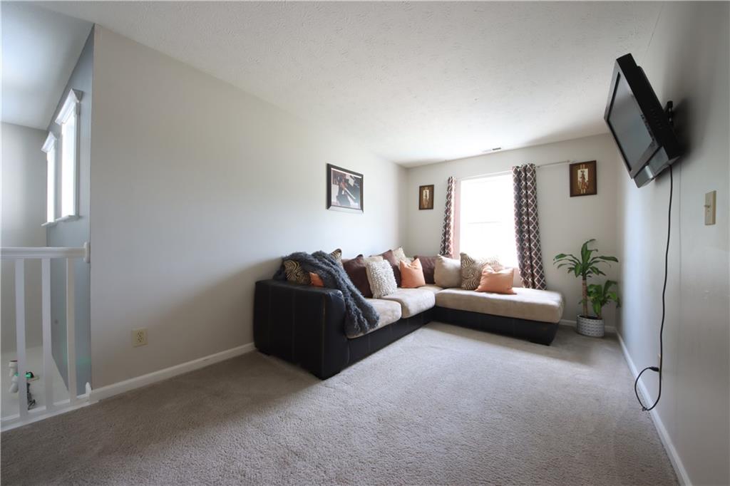 6860 Decatur Ridge Place Indianapolis, IN 46221 - Photo 9 of 17