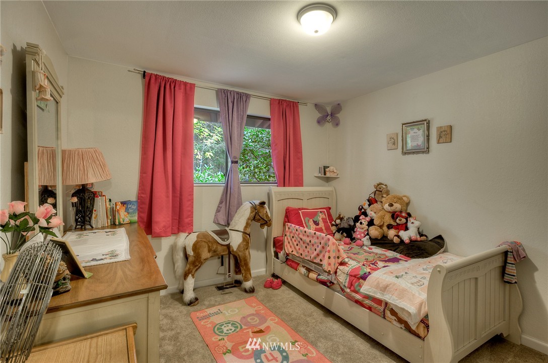 14606 161st Avenue Southeast Renton, WA 98059 - Photo 13 of 21