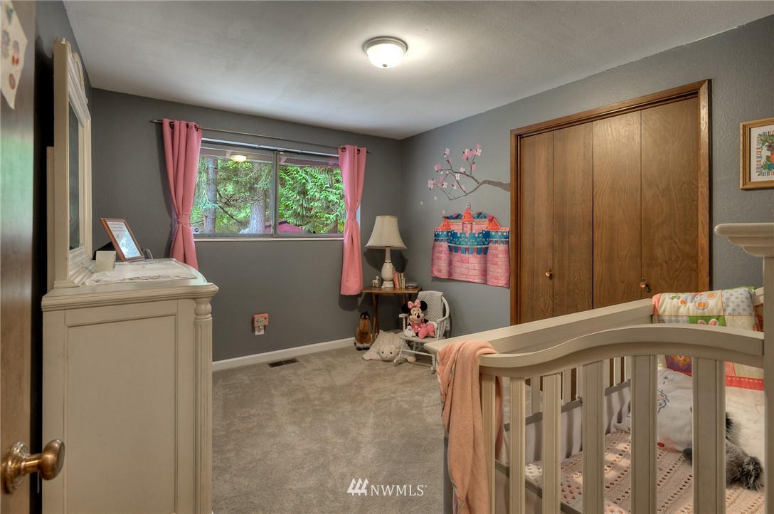14606 161st Avenue Southeast Renton, WA 98059 - Photo 15 of 21