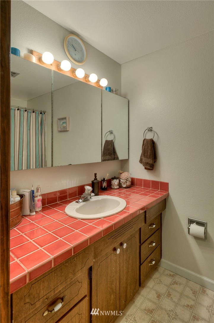 14606 161st Avenue Southeast Renton, WA 98059 - Photo 16 of 21