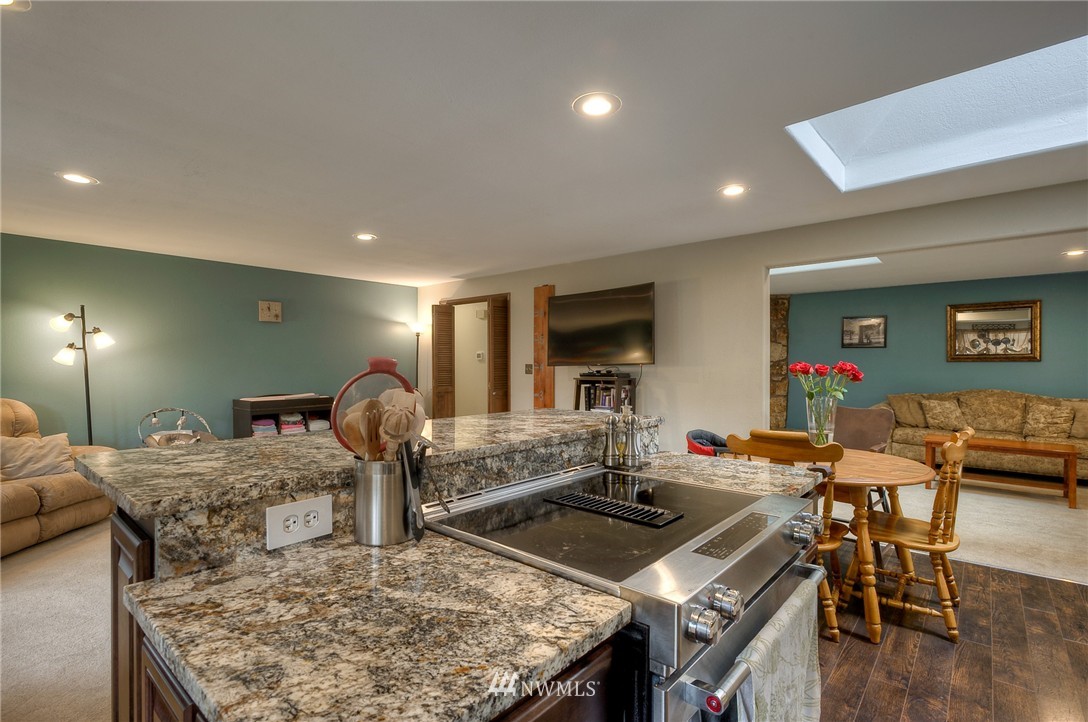 14606 161st Avenue Southeast Renton, WA 98059 - Photo 7 of 21