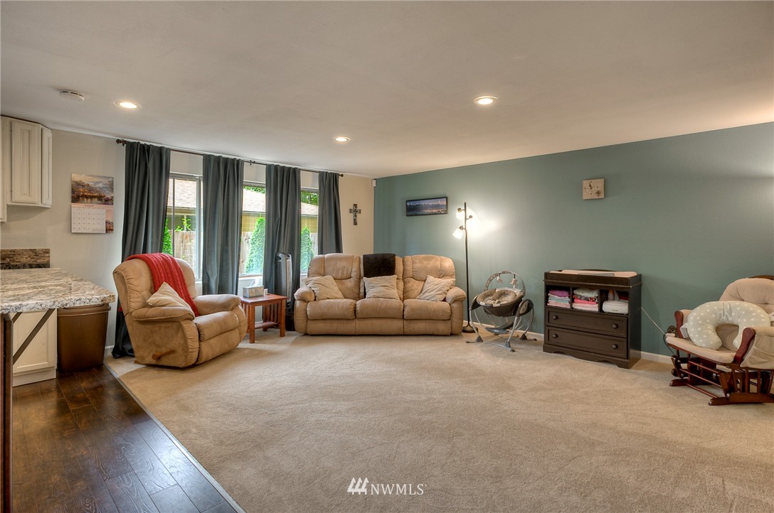 14606 161st Avenue Southeast Renton, WA 98059 - Photo 9 of 21