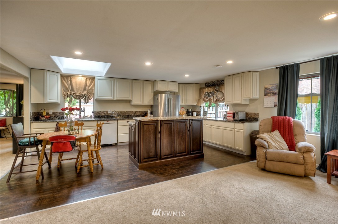 14606 161st Avenue Southeast Renton, WA 98059 - Photo 10 of 21