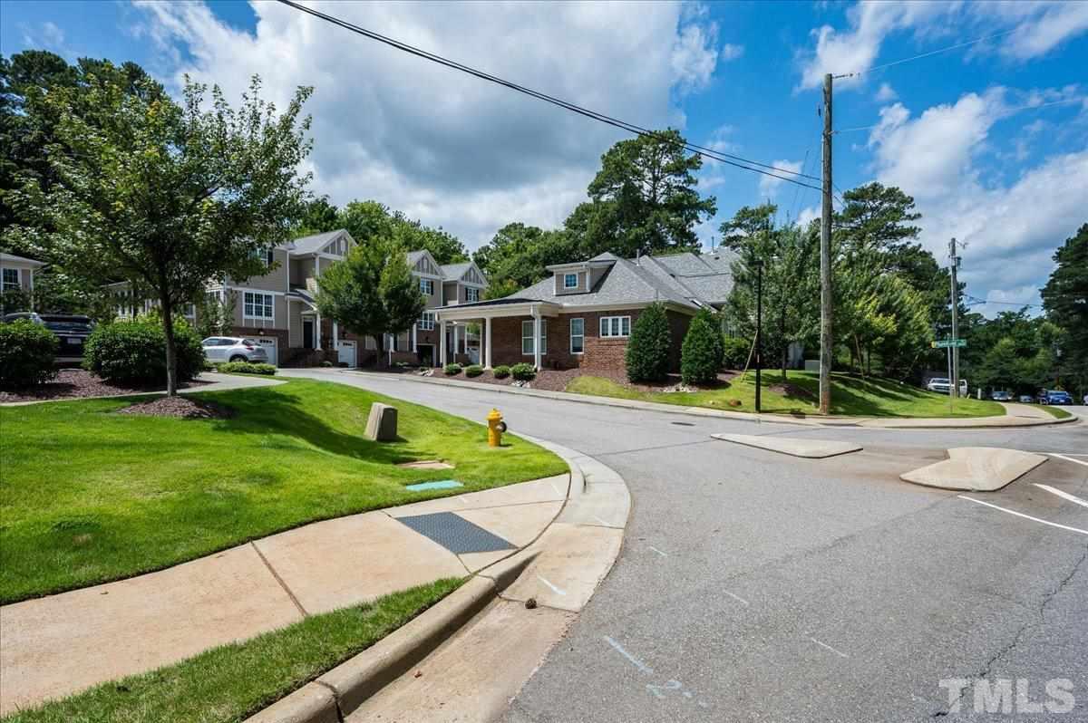2801-2829 Plumfield Place Raleigh, NC 27607 - Photo 11 of 30