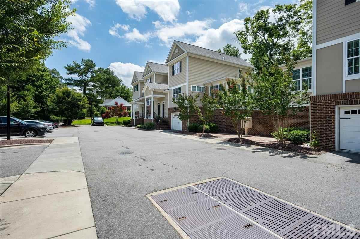 2801-2829 Plumfield Place Raleigh, NC 27607 - Photo 9 of 30
