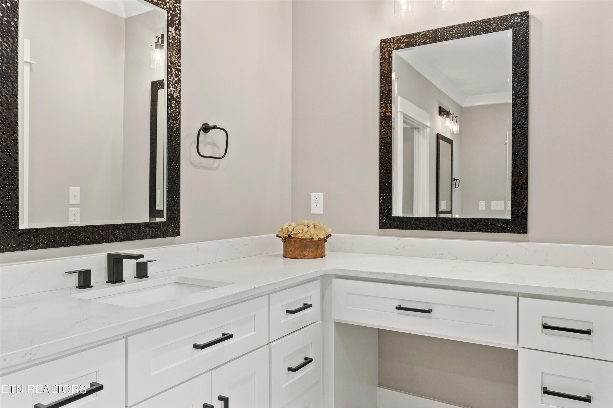 364 Mingo Way Loudon, TN 37774 - Photo 14 of 55 a bathroom with vanity granite and a sink