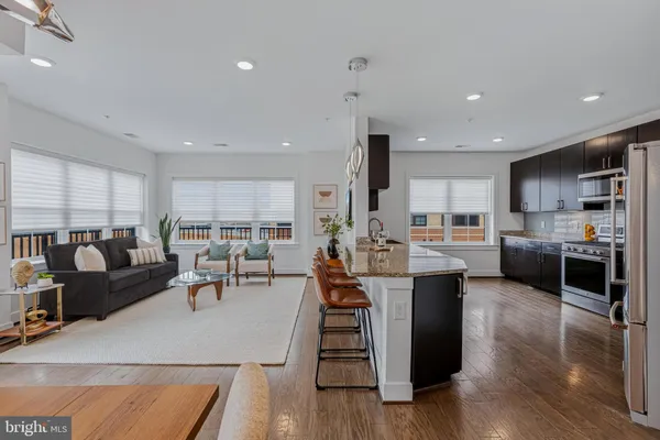 $690,000 | 2905 Bleeker Street, Unit 4404, Fairfax, VA 22031