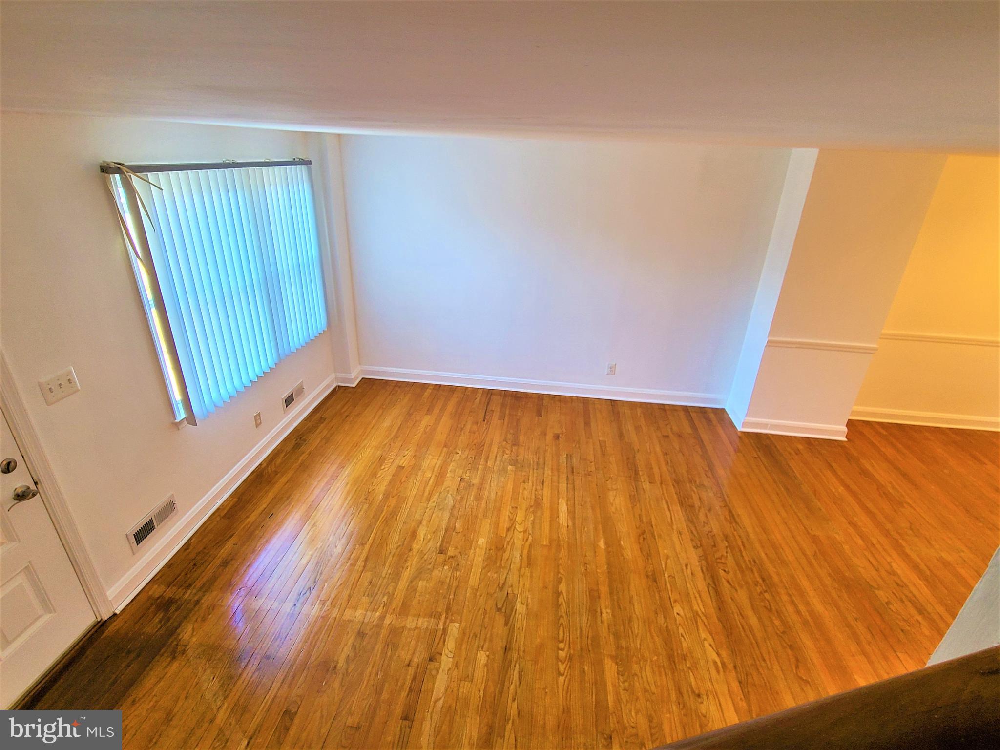 1553 Clairidge Road Baltimore, MD 21207 - Photo 4 of 26