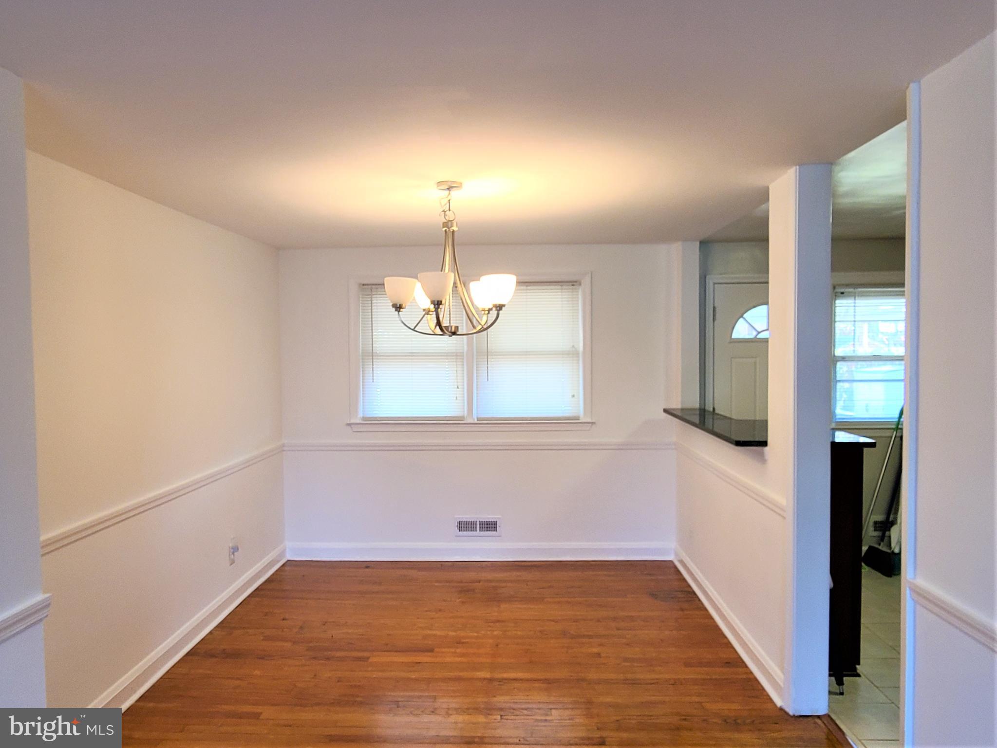 1553 Clairidge Road Baltimore, MD 21207 - Photo 6 of 26