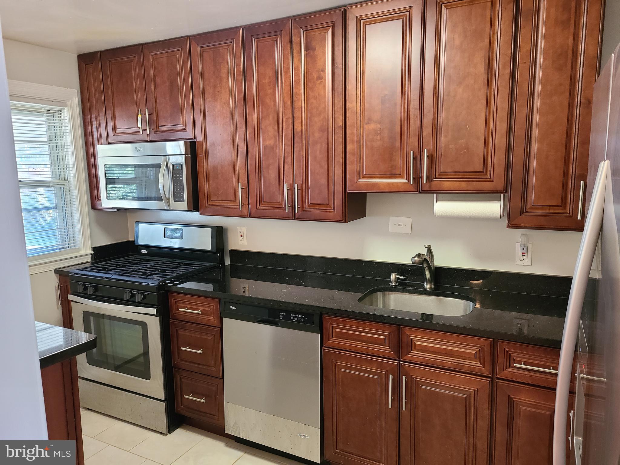 1553 Clairidge Road Baltimore, MD 21207 - Photo 8 of 26