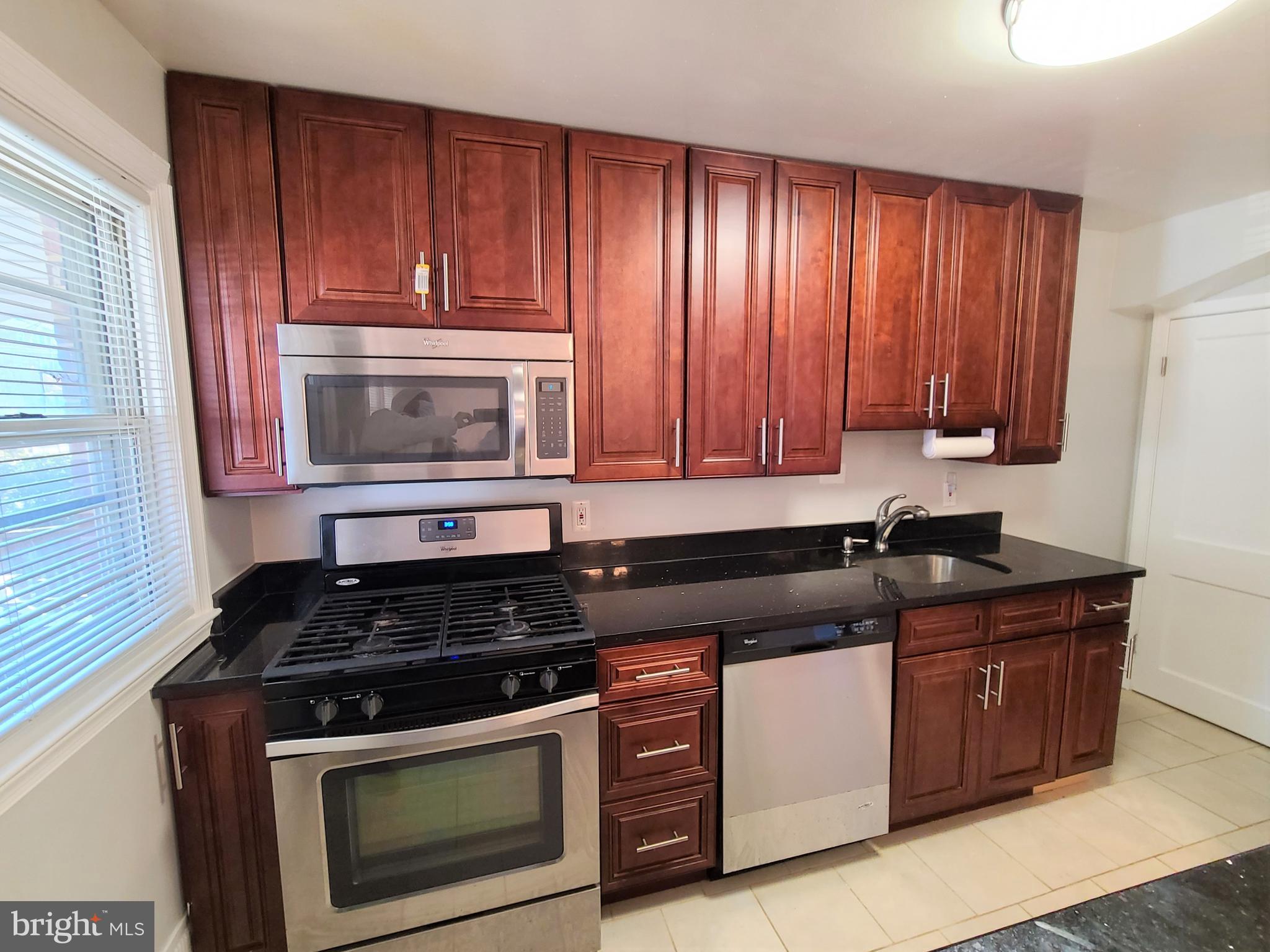 1553 Clairidge Road Baltimore, MD 21207 - Photo 10 of 26