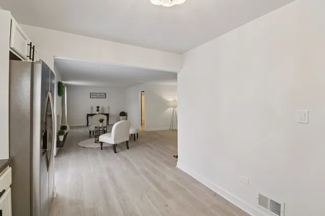 $394,900 | 17005 Thackery Street, Oak Forest, IL 60452