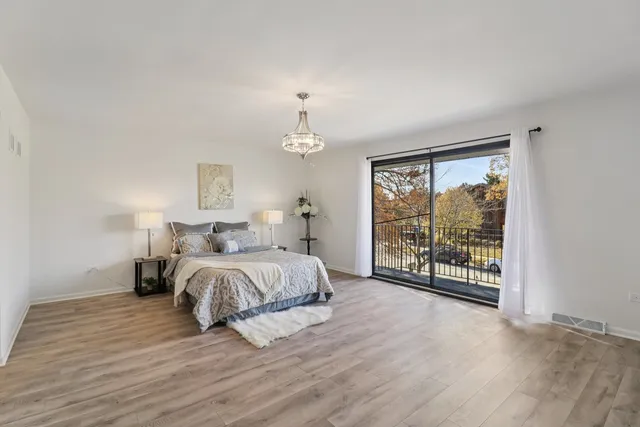 $394,900 | 17005 Thackery Street, Oak Forest, IL 60452