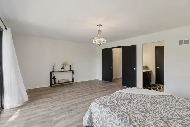 $394,900 | 17005 Thackery Street, Oak Forest, IL 60452