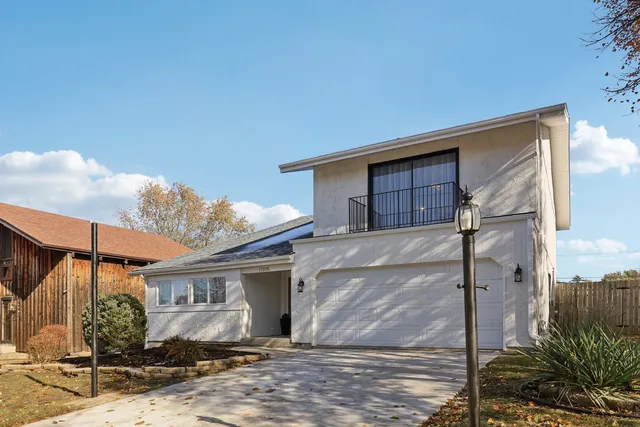 $394,900 | 17005 Thackery Street, Oak Forest, IL 60452