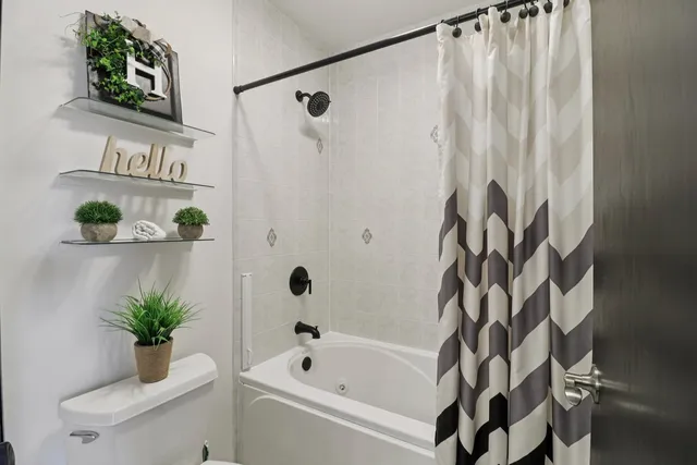 $394,900 | 17005 Thackery Street, Oak Forest, IL 60452