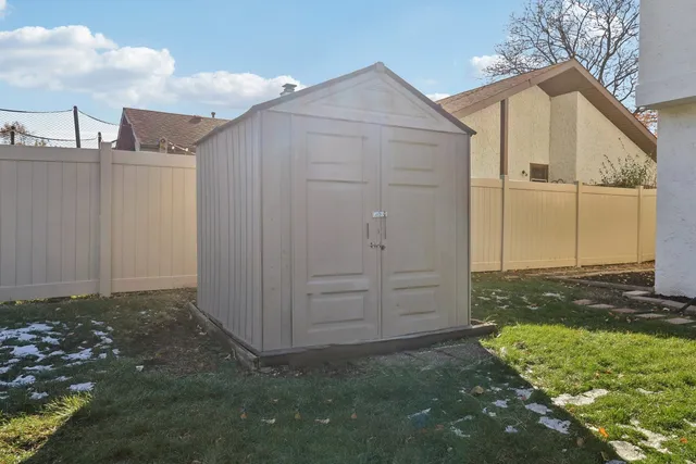 $394,900 | 17005 Thackery Street, Oak Forest, IL 60452