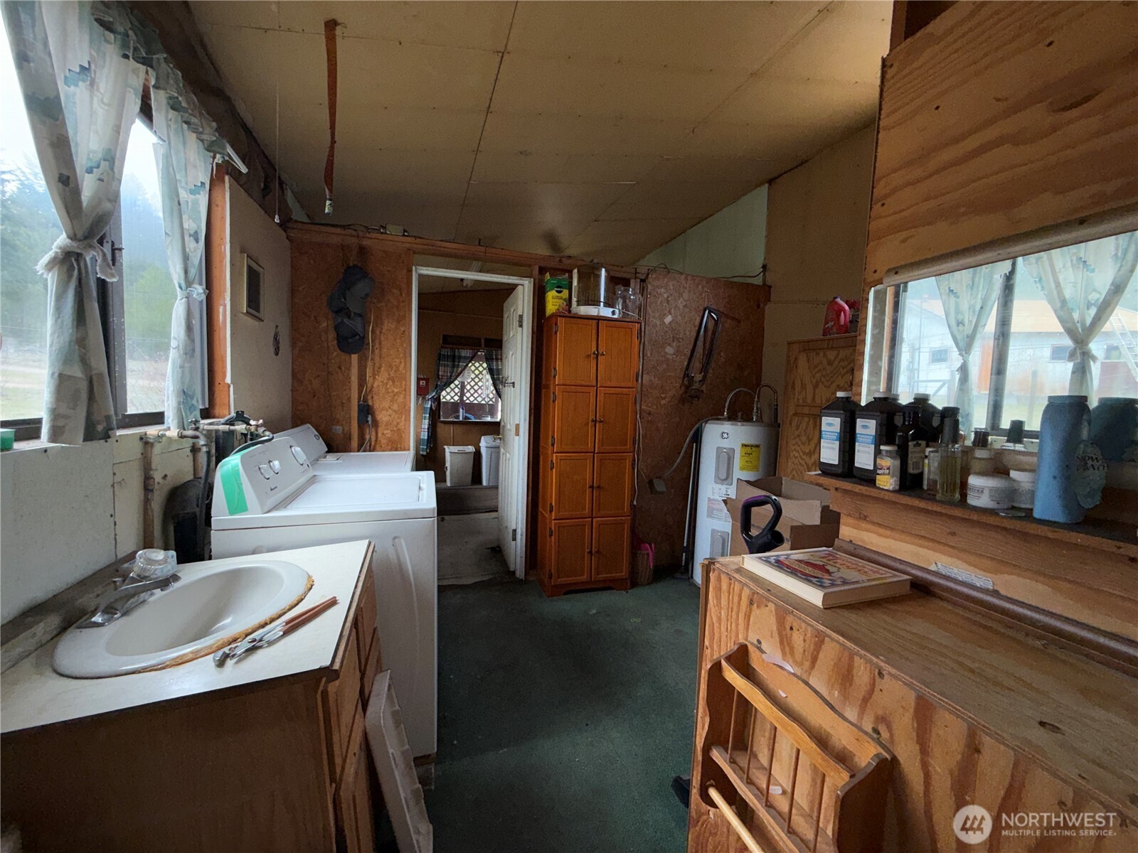 7 Hazel Lane Republic, WA 99166 - Photo 11 of 28