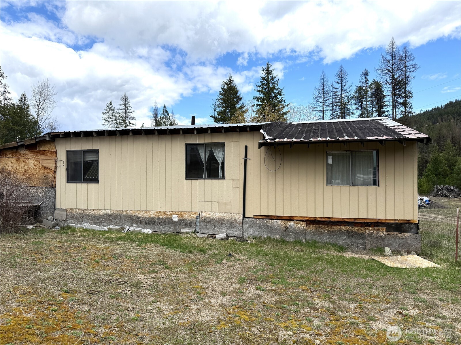 7 Hazel Lane Republic, WA 99166 - Photo 13 of 28