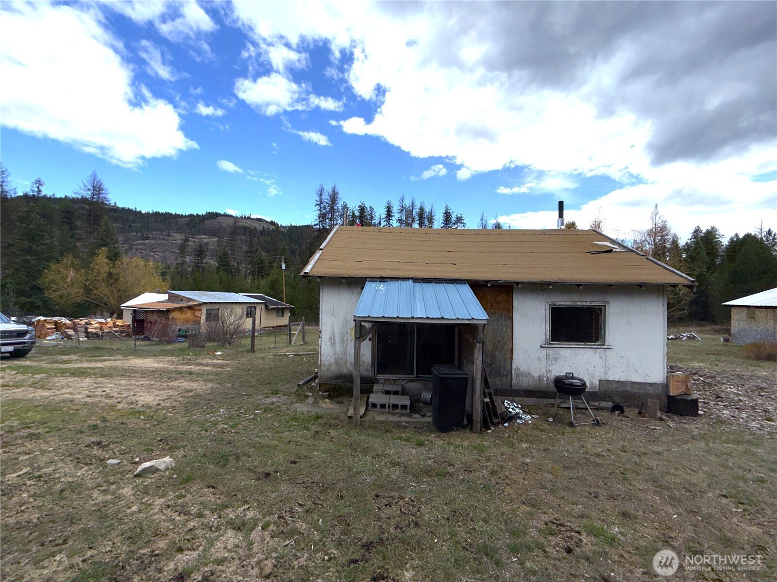 7 Hazel Lane Republic, WA 99166 - Photo 15 of 28