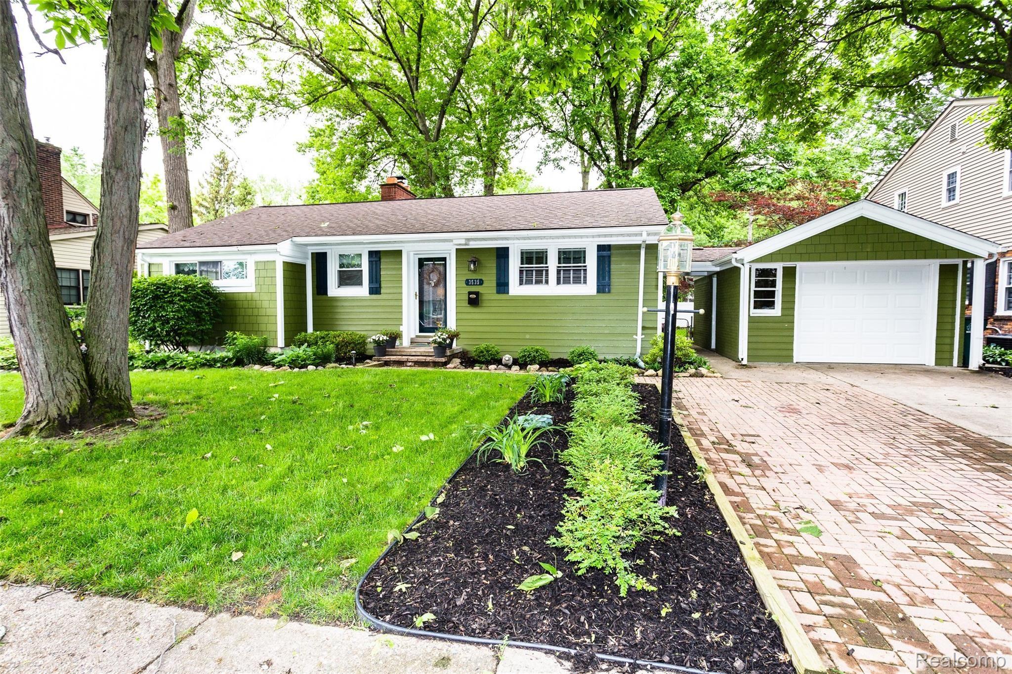 3539 Kenmore Road Berkley, MI 48072 - Photo 2 of 50 brgKEN-2.jpg