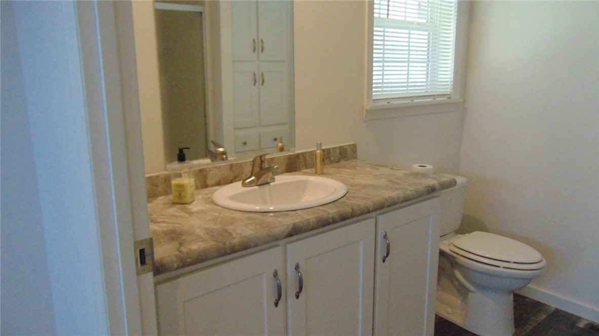 1021 # 73 Waterloo Geneva Road Waterloo, NY 13165 - Photo 20 of 29