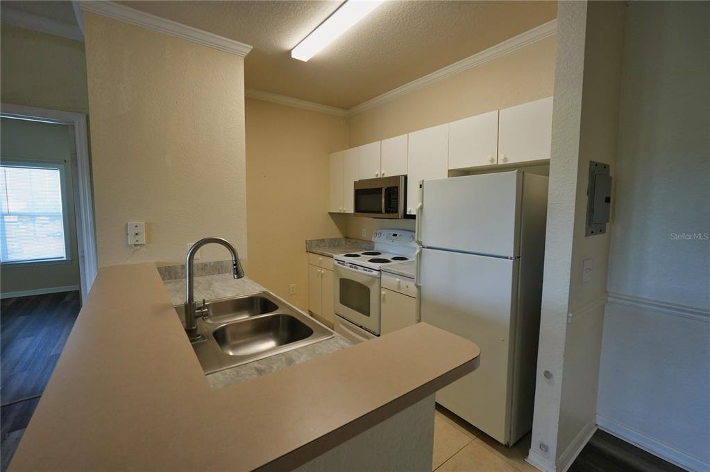 3757 Conroy Road, Unit 2531 Orlando, FL 32839 - Photo 11 of 23