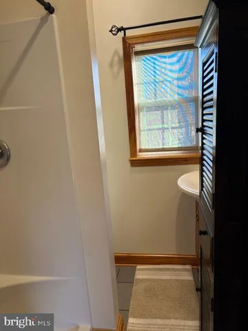 $1,200 | 2180 Strasburg Road, Front Royal, VA 22630