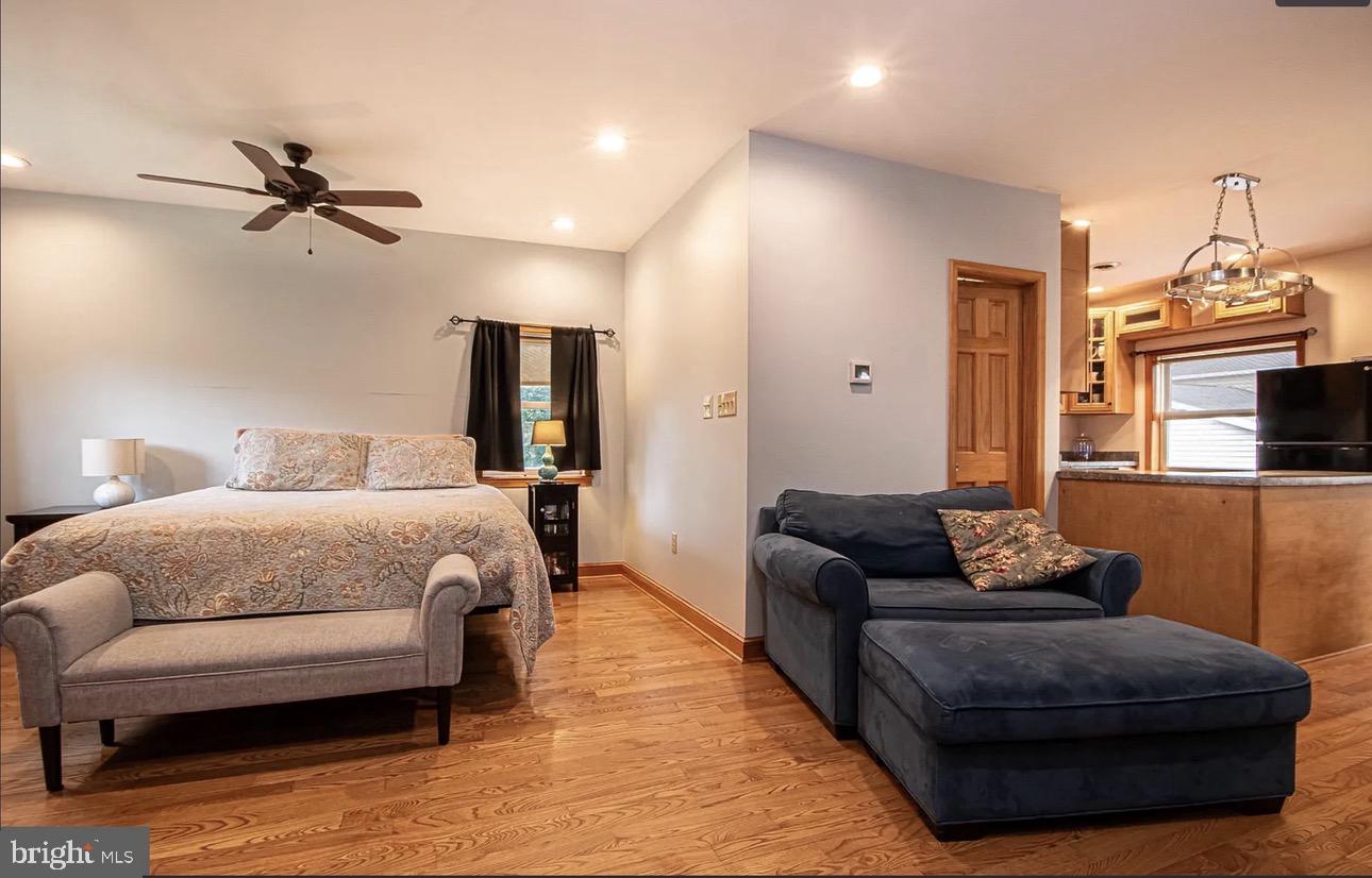 2180 Strasburg Road Front Royal, VA 22630 - Photo 10 of 11 Living area